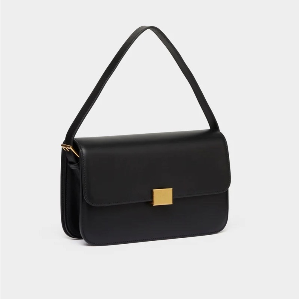 The Curated Black Classic Leather Shoulder Bag